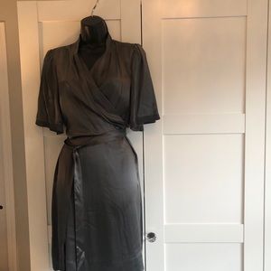 Beautiful BCBG MAXAZRIA Slate Gray 100% Silk Dress